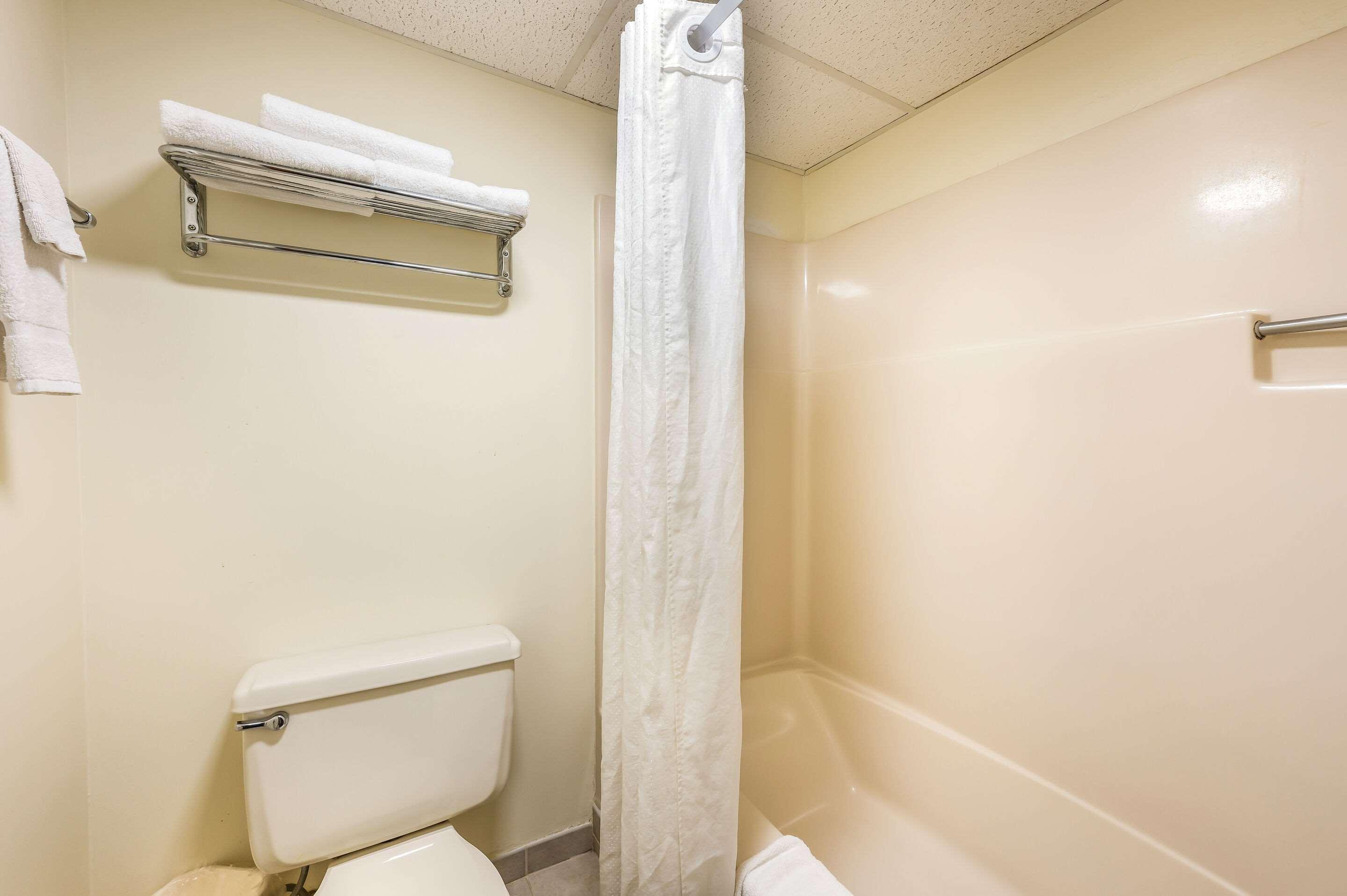 Econo Lodge Quakertown Ngoại thất bức ảnh