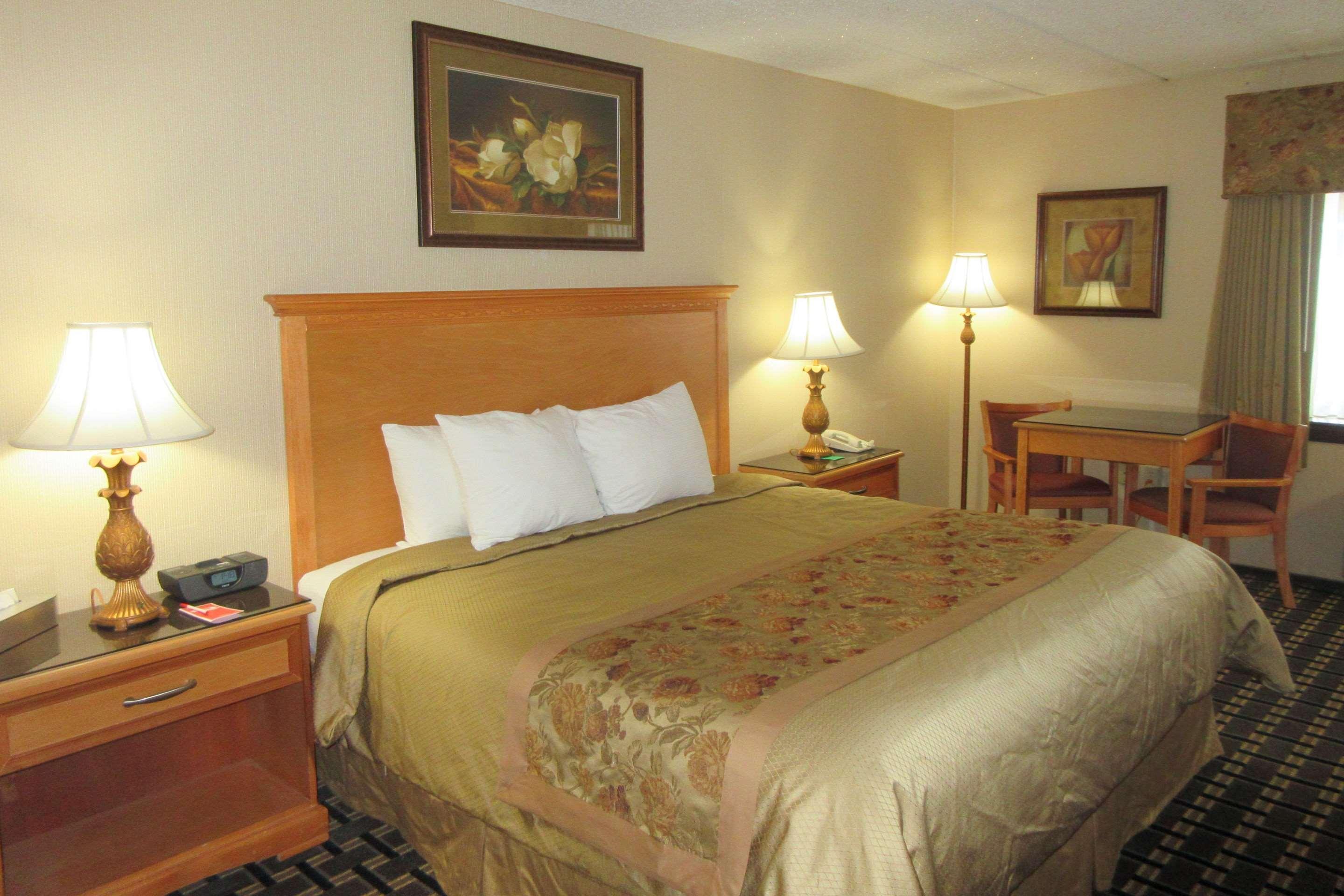 Econo Lodge Quakertown Ngoại thất bức ảnh