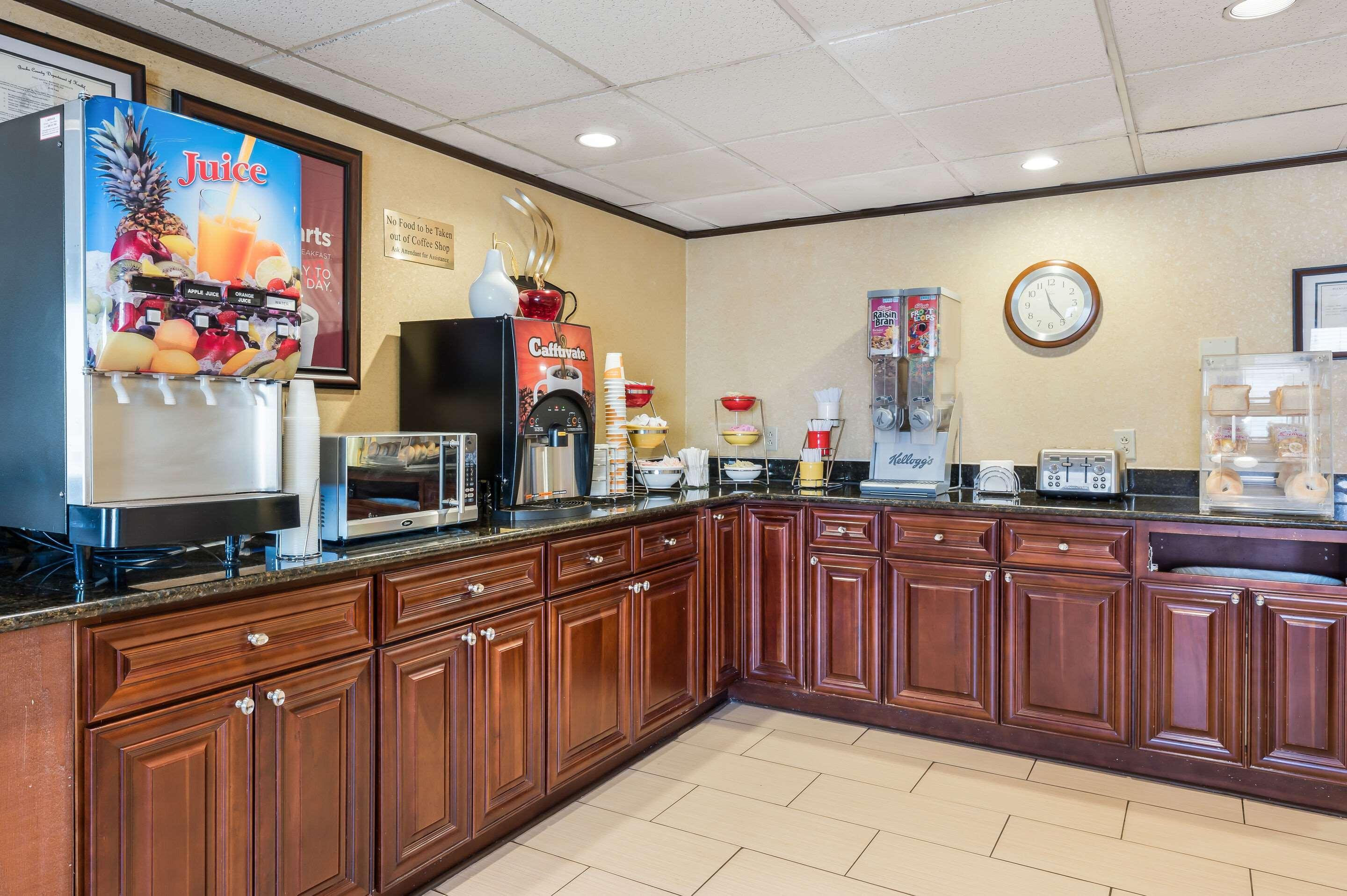 Econo Lodge Quakertown Ngoại thất bức ảnh