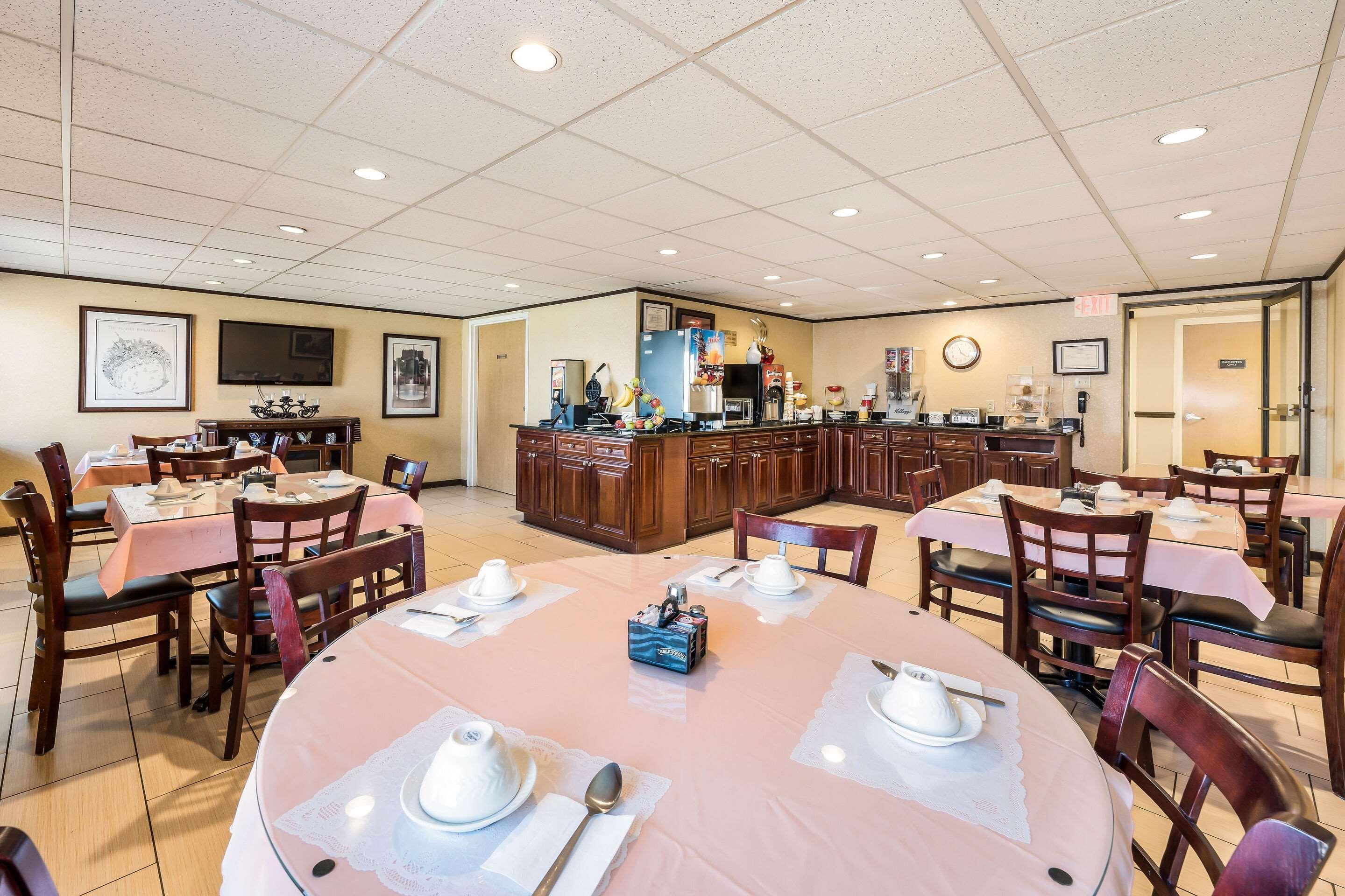 Econo Lodge Quakertown Ngoại thất bức ảnh