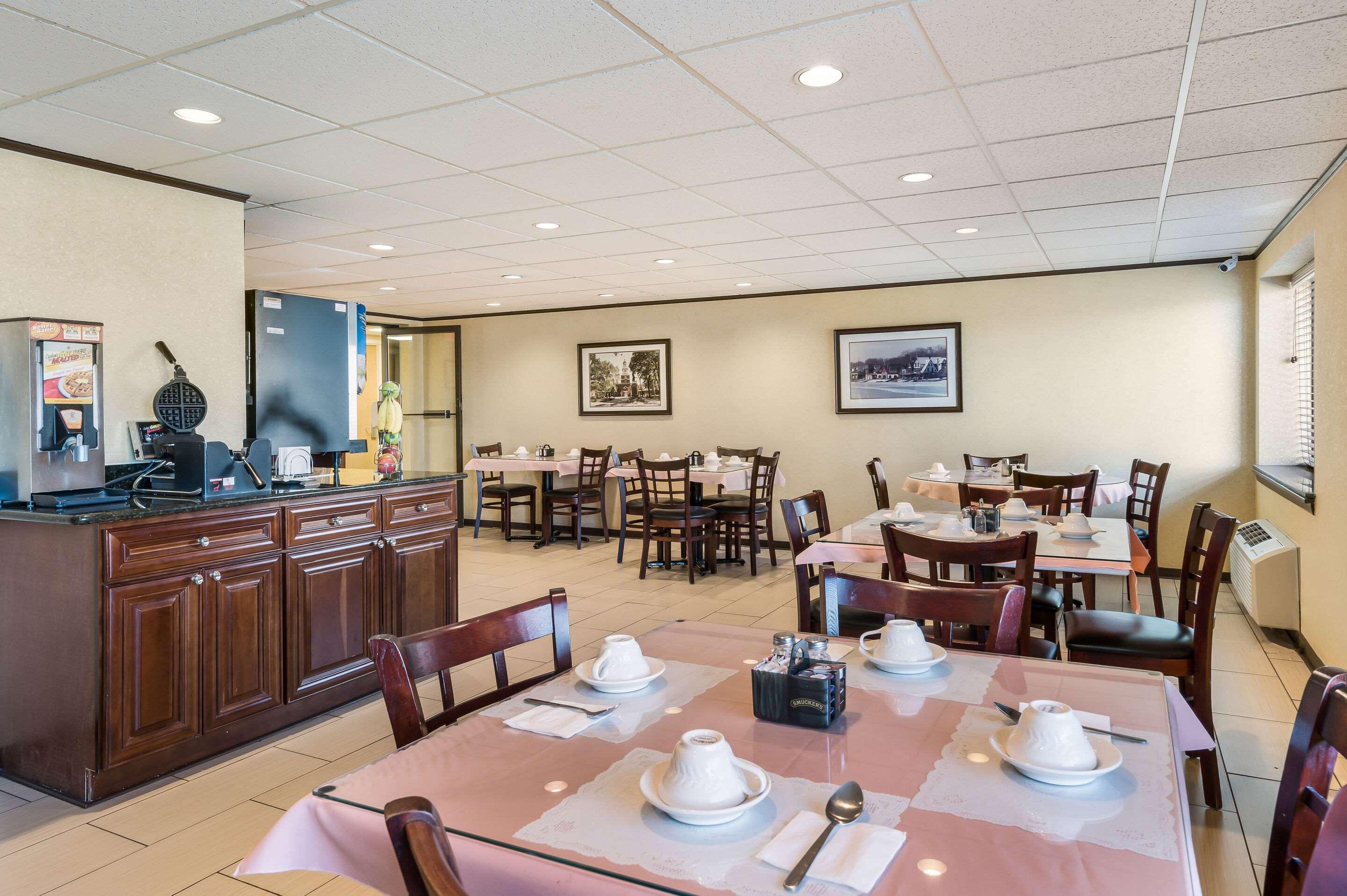 Econo Lodge Quakertown Ngoại thất bức ảnh